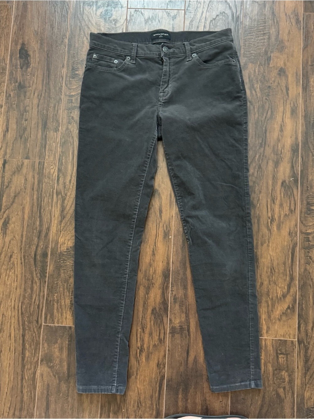 Banana Republic Size 29 Dark Grey Skinny Corduroy Pants